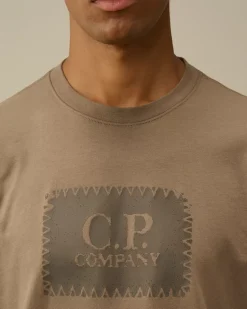 T-shirts & Polo<C.P. Company 30/1 Jersey Logo Label Longsleeve T-Shirt Walnut – Beige
