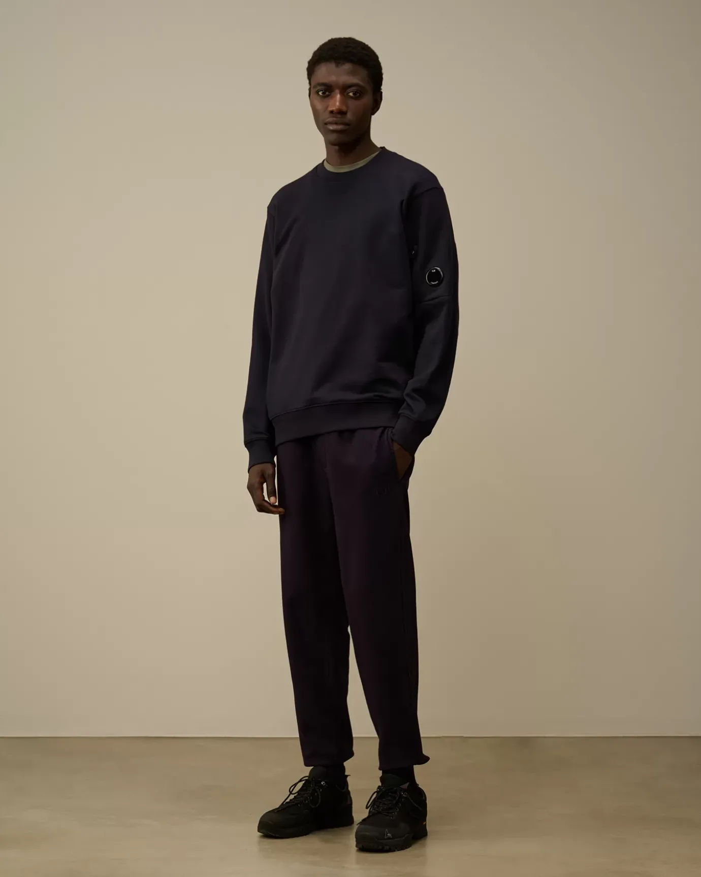 Tracksuits & Shorts<C.P. Company Brushed and Emerized Diagonal Fleece Cargo Sweatpants Nightshade – Purple