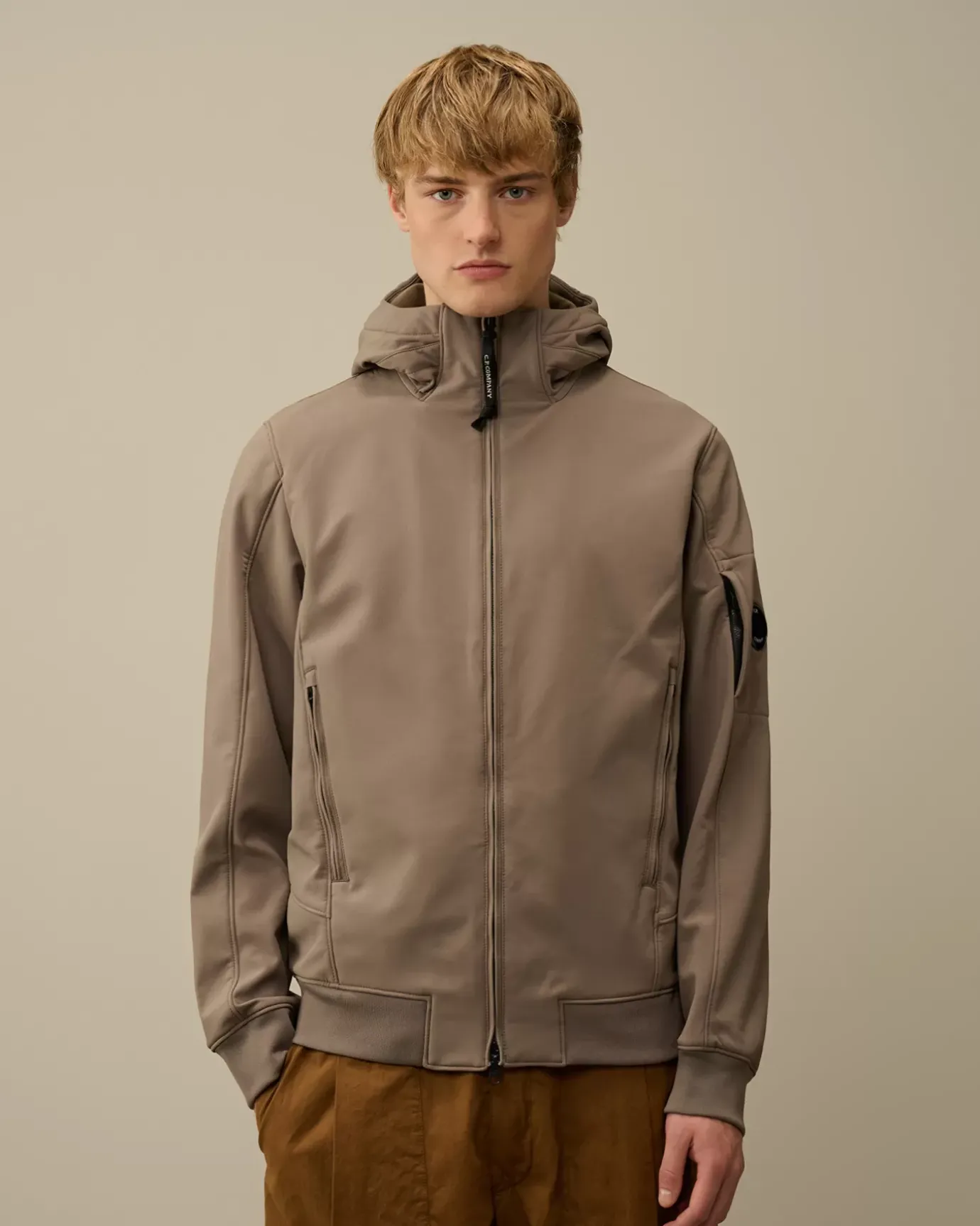 Jacket & Coats<C.P. Company C.P. Shell-R Hooded Jacket Walnut – Beige
