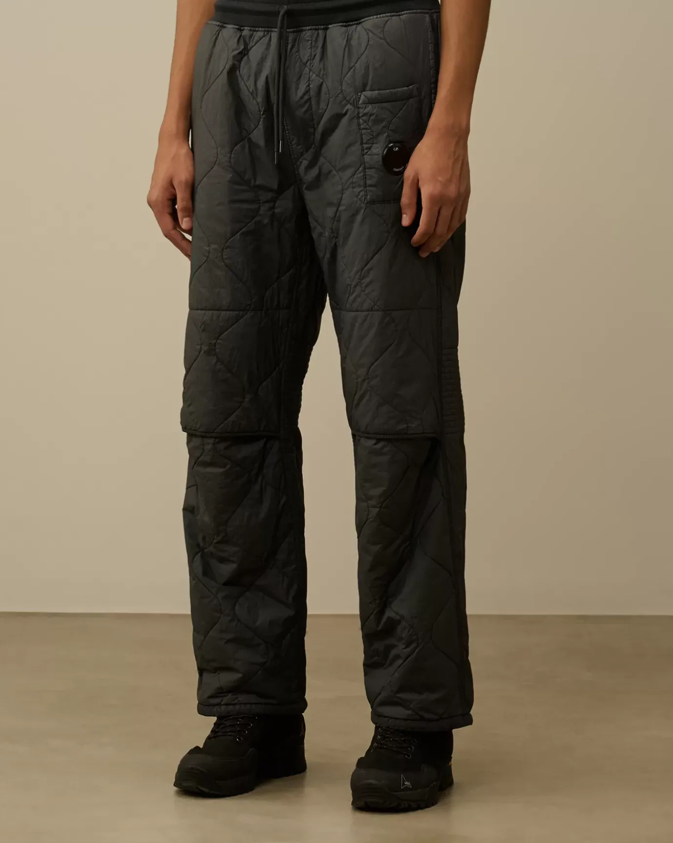 Tracksuits & Shorts<C.P. Company Diagonal Raised Fleece Mixed Quilted Sweatpants Black Sand