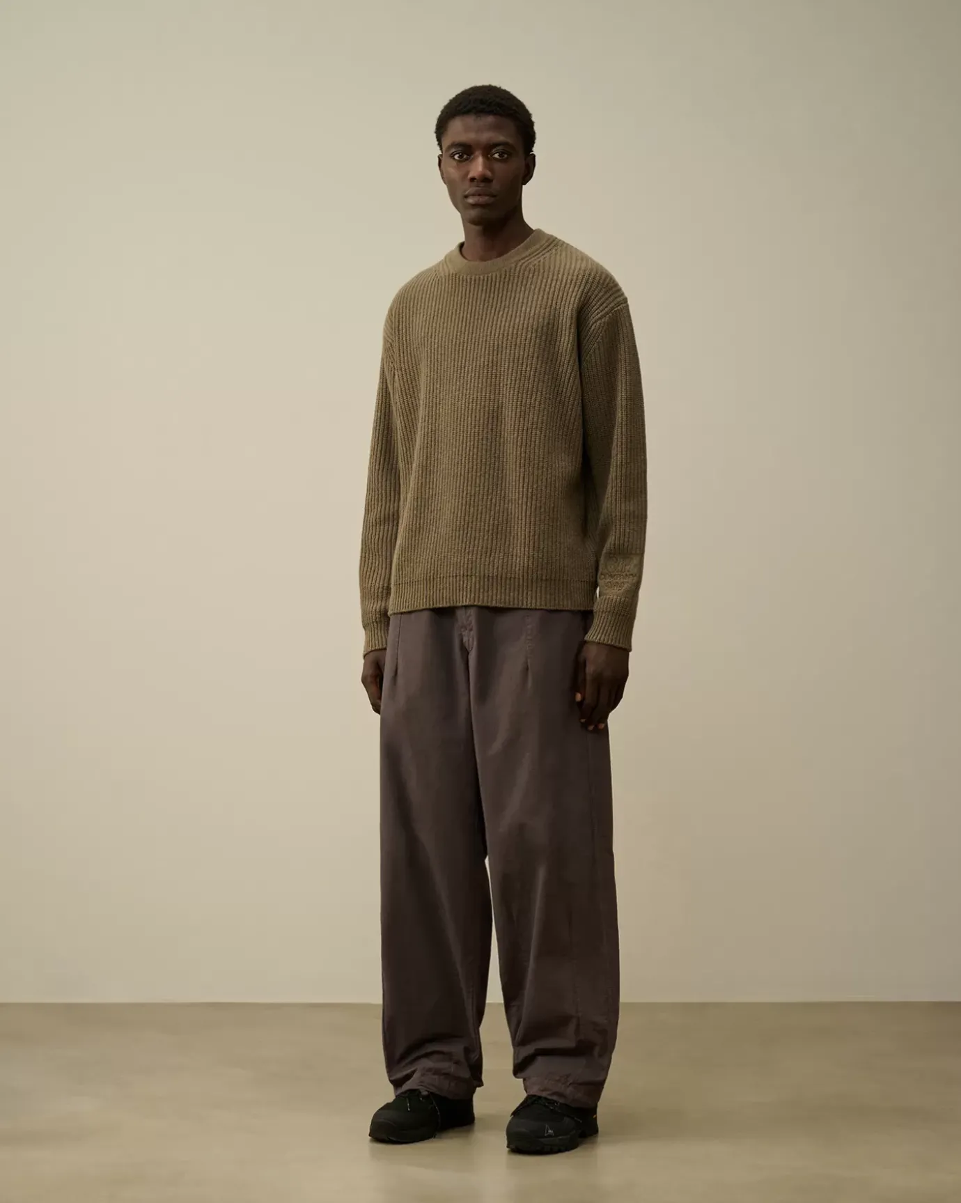 Jumpers<C.P. Company Lambswool GRS Boxy Crew Neck Ribbed Knit Walnut – Beige