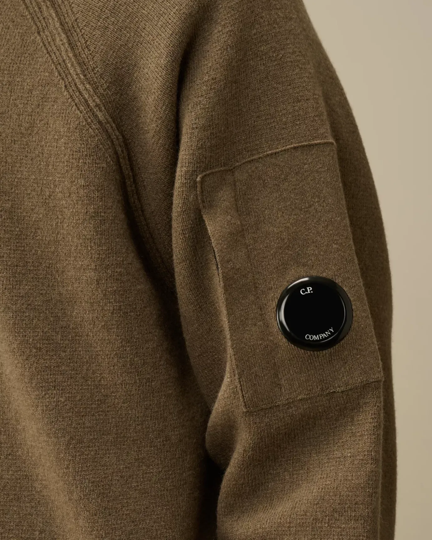 Jumpers<C.P. Company Lambswool GRS Hooded Waffle Knit Walnut – Beige