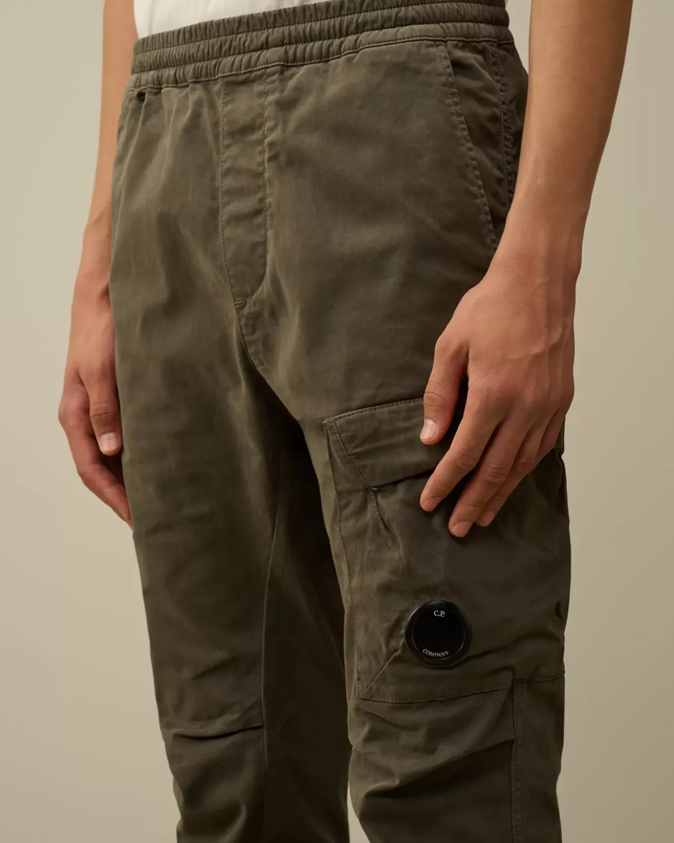 Trousers<C.P. Company Stretch Sateen Ergonomic Lens Single Cargo Pants Grape Leaf – Green