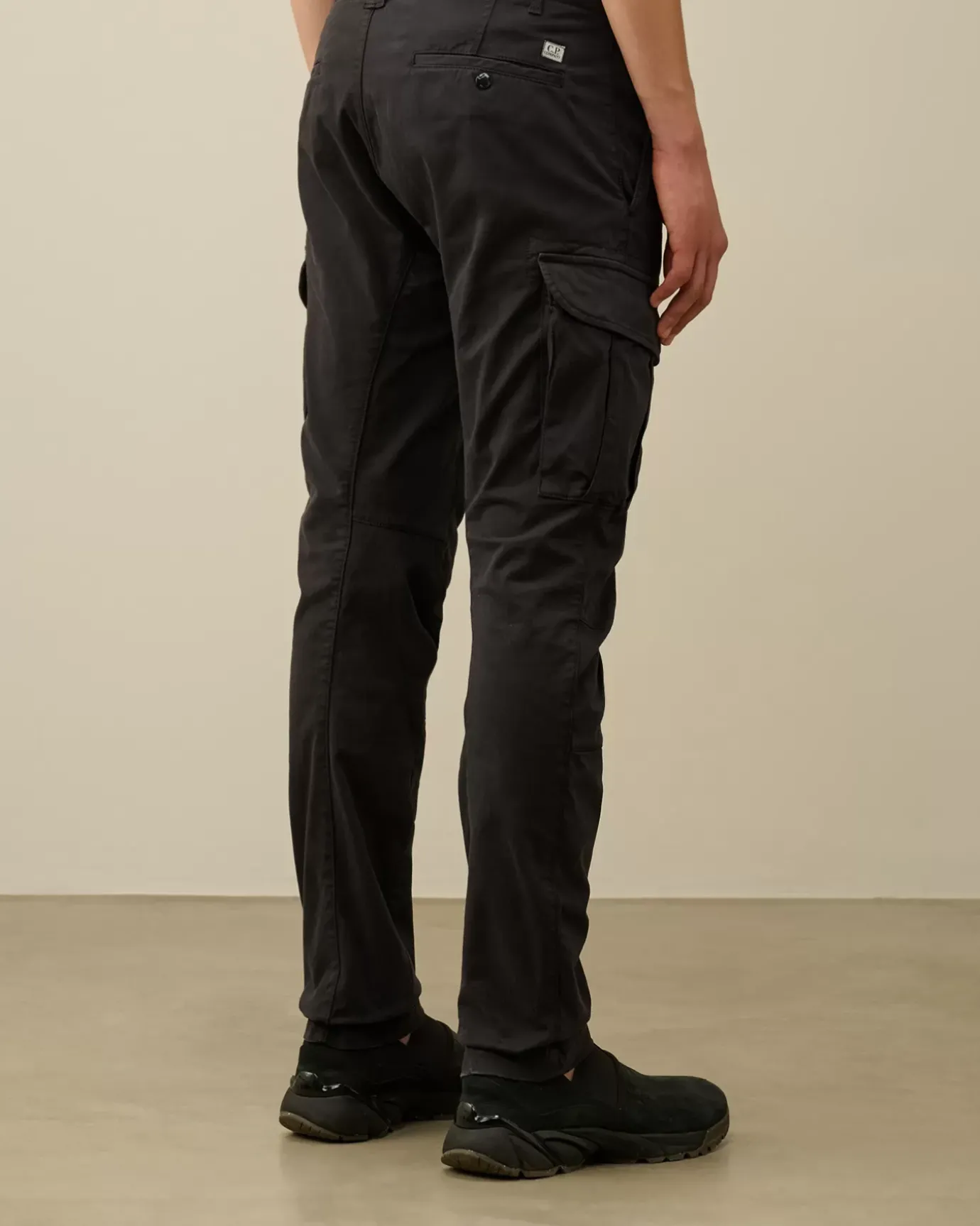 Trousers<C.P. Company Stretch Sateen Ergonomic Lens Double Cargo Pants Black Sand