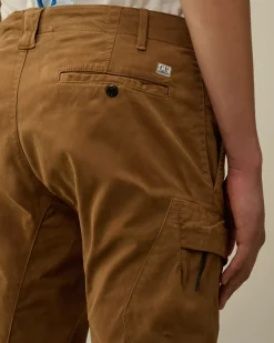 Trousers<C.P. Company Stretch Sateen Ergonomic Lens Cargo Pants Toffee – Beige