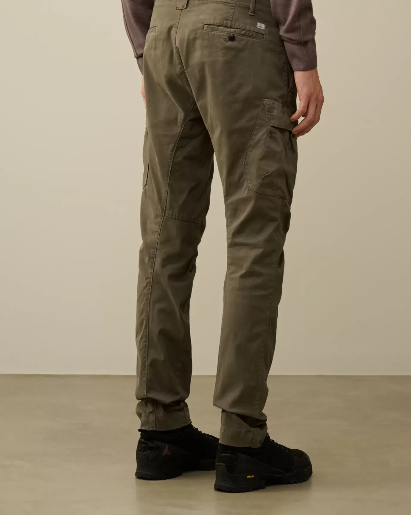 Trousers<C.P. Company Stretch Sateen Ergonomic Lens Cargo Pants Grape Leaf – Green
