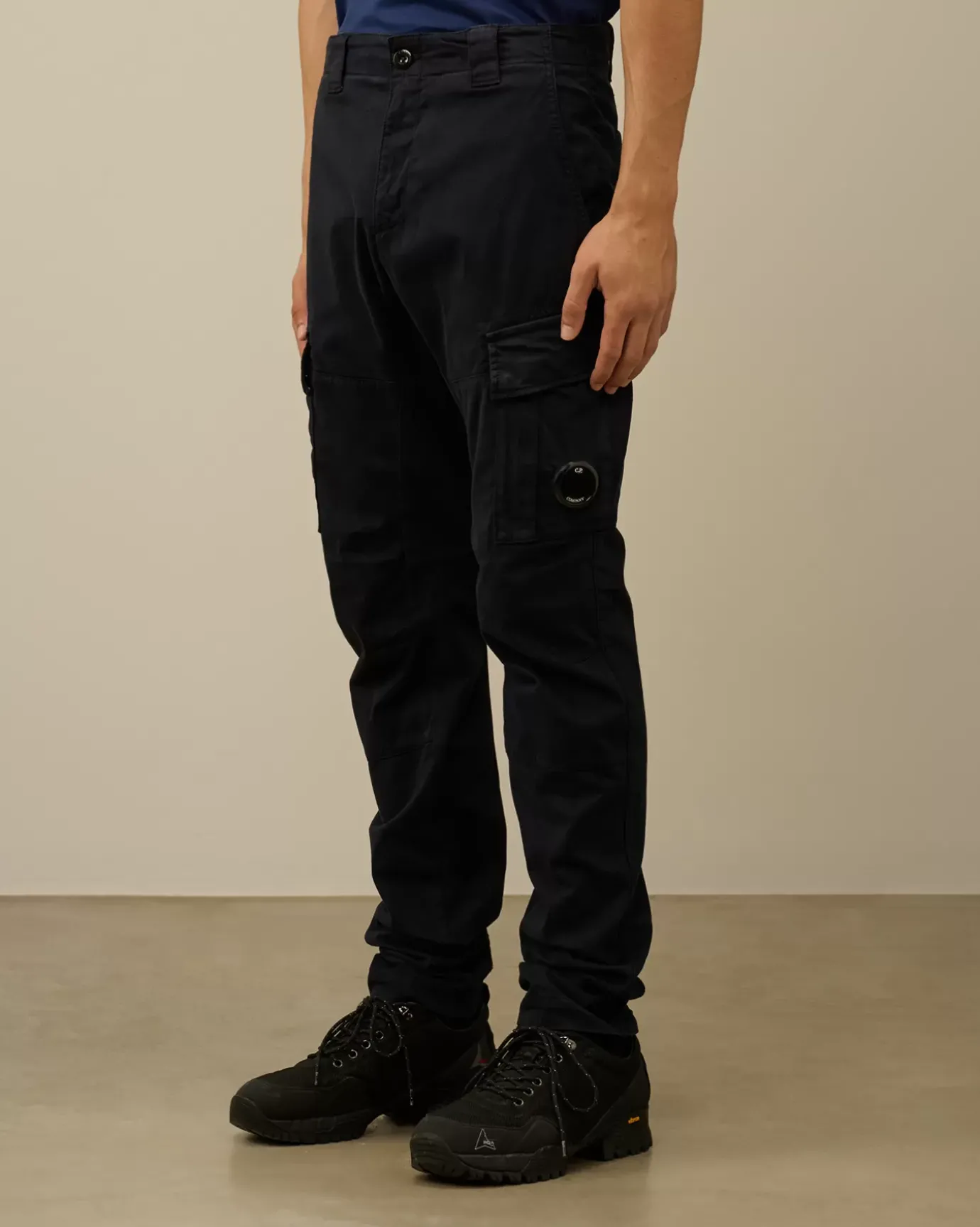 Trousers<C.P. Company Stretch Sateen Ergonomic Lens Double Cargo Pants Total Eclipse – Blue