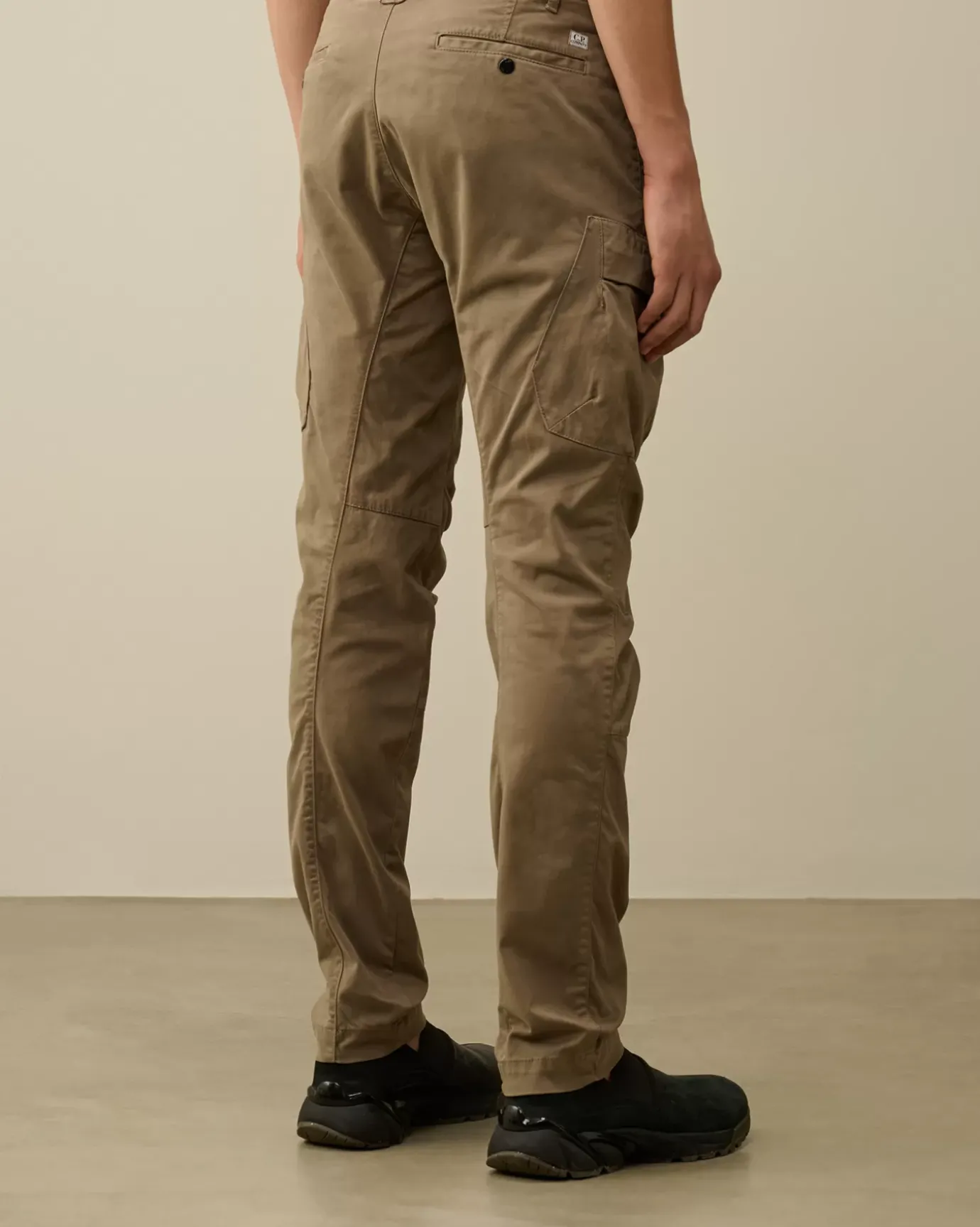 Trousers<C.P. Company Stretch Sateen Ergonomic Lens Cargo Pants Walnut – Beige
