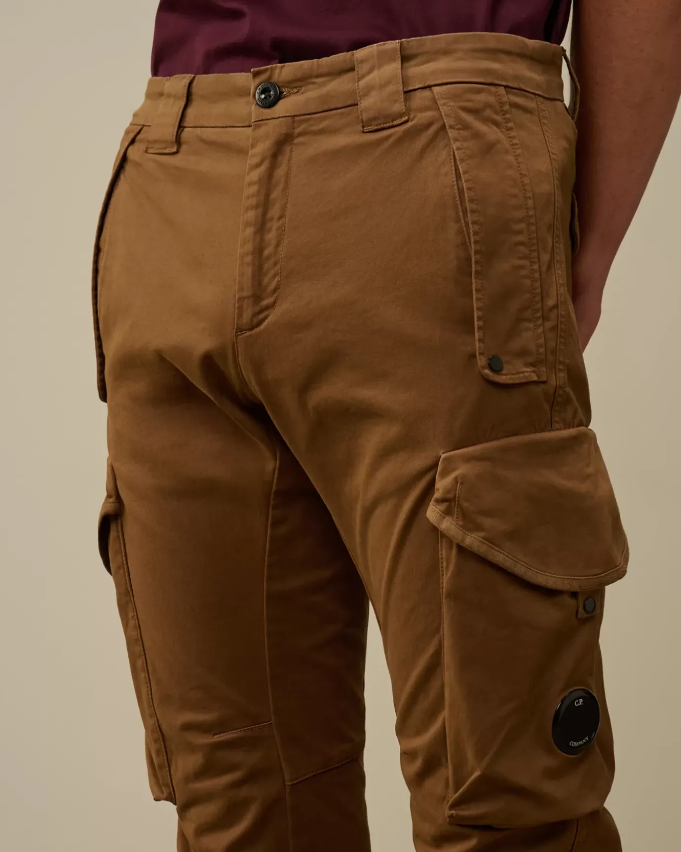 Trousers<C.P. Company Stretch Sateen Ergonomic Lens Cargo Pants Toffee – Beige
