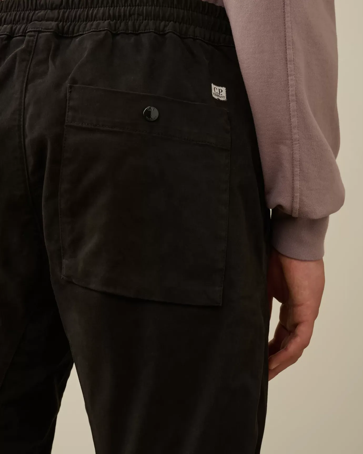 Trousers<C.P. Company Stretch Sateen Ergonomic Lens Single Cargo Pants Black