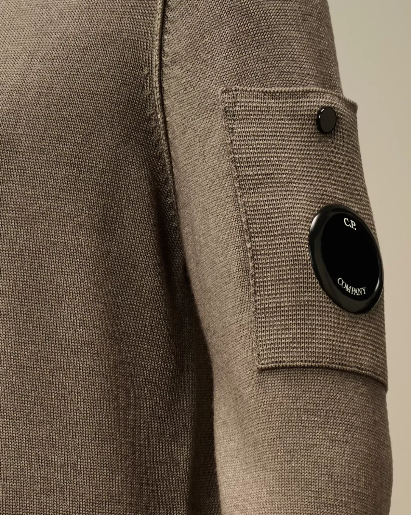 Clothing 4-8<C.P. Company U16 Fast Dyed Merino Wool 12 Gauge Crew Neck Knit Walnut – Beige