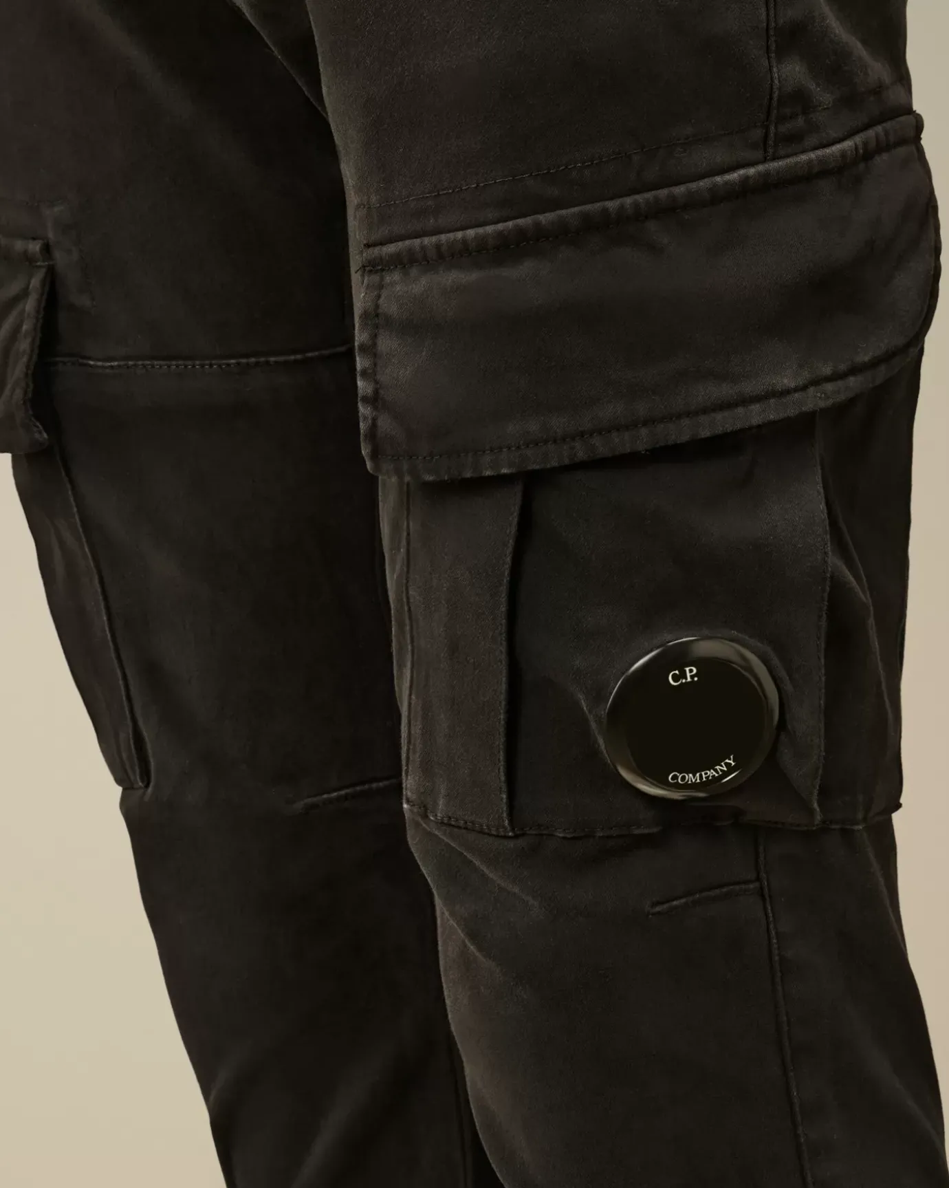 Clothing 2-3<C.P. Company U16 Stretch Sateen Lens Cargo Pants Black